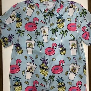 Buc-ee’s Hawaiian Pineapple and Pink Flamingo Shirt Sz S